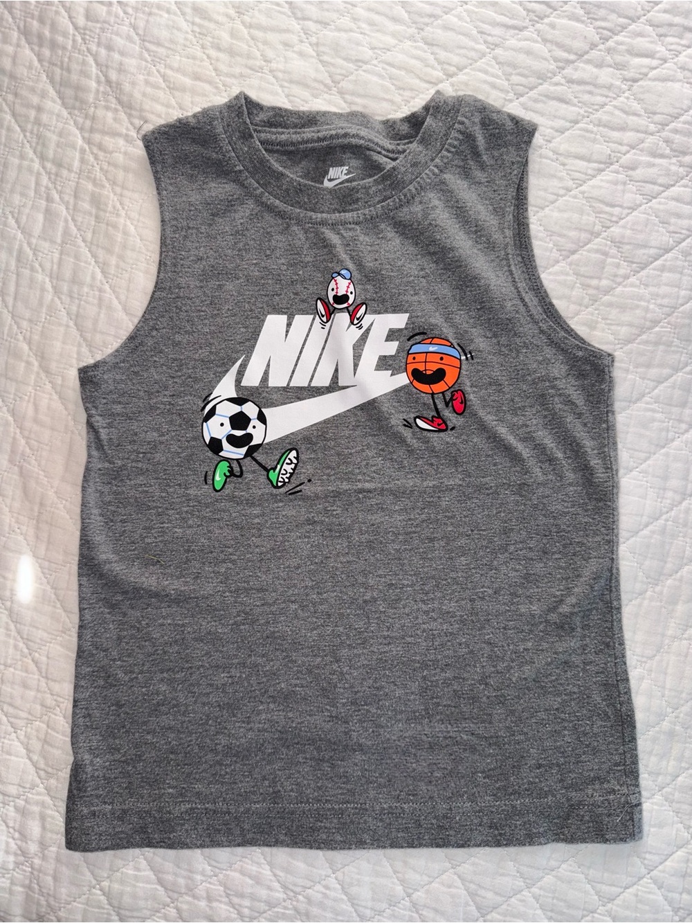 Nike Kids' Sporty Graphic Tank Top size 5 Boy’s Muscle Shirt Gray Logo Swoosh